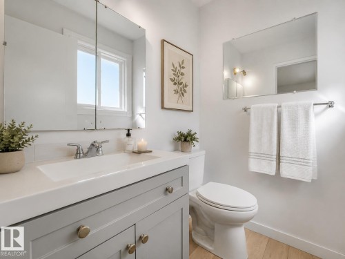 15015 83 Street, Edmonton, AB - Indoor Photo Showing Bathroom
