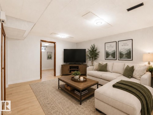 15015 83 Street, Edmonton, AB - Indoor Photo Showing Living Room