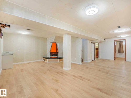 15015 83 Street, Edmonton, AB - Indoor