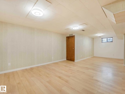 15015 83 Street, Edmonton, AB - Indoor