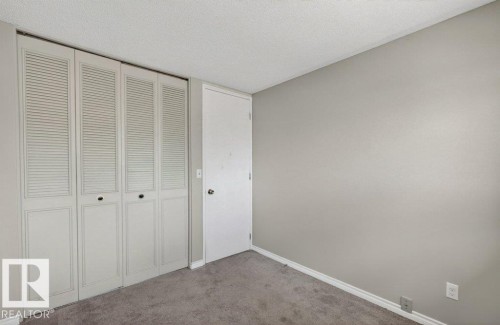 9909 171 Avenue, Edmonton, AB - Indoor Photo Showing Other Room