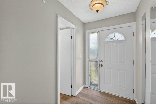9909 171 Avenue, Edmonton, AB - Indoor Photo Showing Other Room