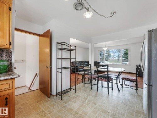 14024 69 Street Nw, Edmonton, AB - Indoor