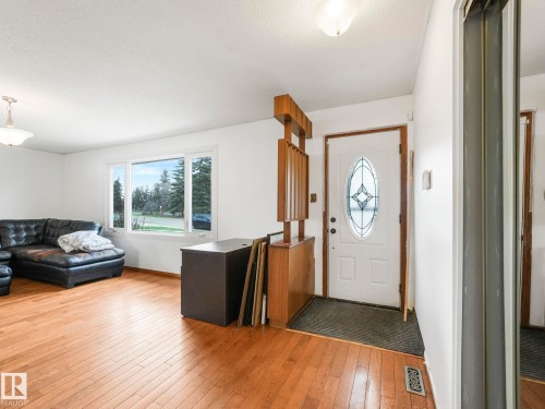 14024 69 Street Nw, Edmonton, AB - Indoor