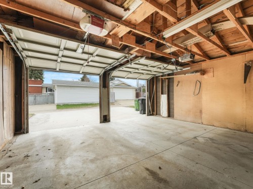 14024 69 Street Nw, Edmonton, AB - Indoor Photo Showing Garage