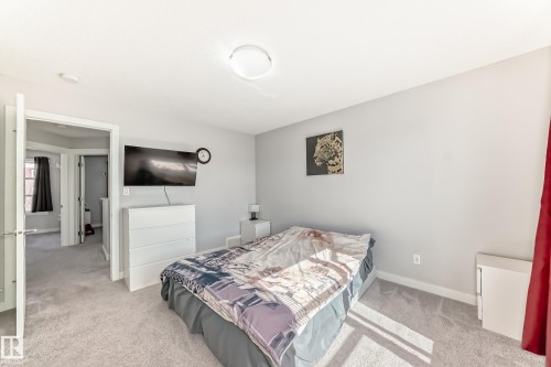 18127 77 Street, Edmonton, AB - Indoor Photo Showing Bedroom