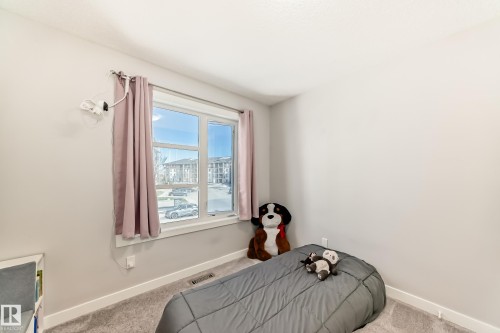 18127 77 Street, Edmonton, AB - Indoor Photo Showing Bedroom