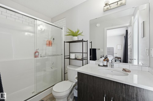 24 215 Saddleback Road, Edmonton, AB - Indoor Photo Showing Bathroom