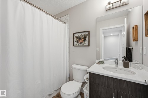 24 215 Saddleback Road, Edmonton, AB - Indoor Photo Showing Bathroom