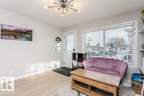 9020 152 Street, Edmonton, AB - Indoor Photo Showing Living Room