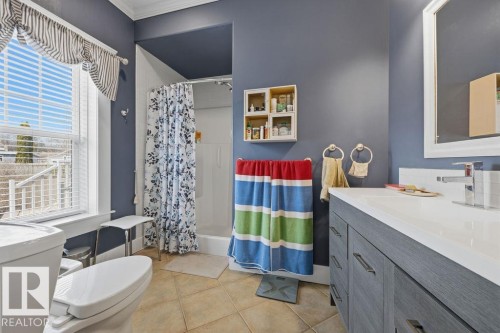 11120 53 Street, Edmonton, AB - Indoor Photo Showing Bathroom