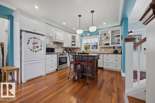 11120 53 Street, Edmonton, AB - Indoor Photo Showing Kitchen