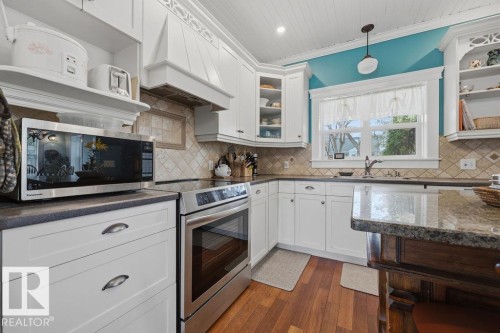 11120 53 Street, Edmonton, AB - Indoor Photo Showing Kitchen