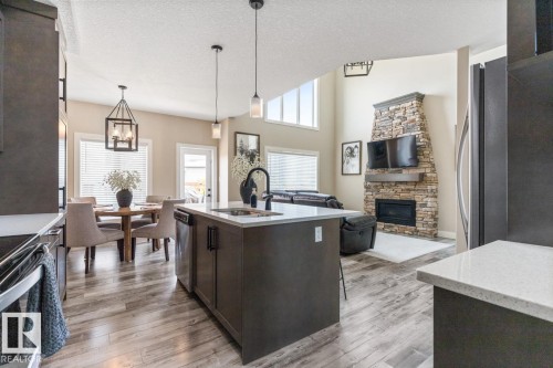777 Berg Loop, Leduc, AB 