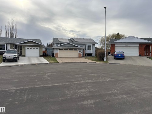 4908 17 Avenue, Edmonton, AB - Outdoor