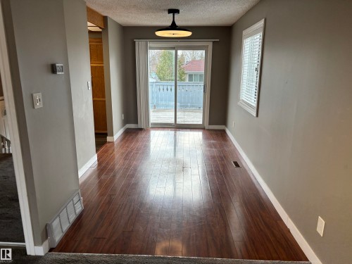 4908 17 Avenue, Edmonton, AB - Indoor Photo Showing Other Room