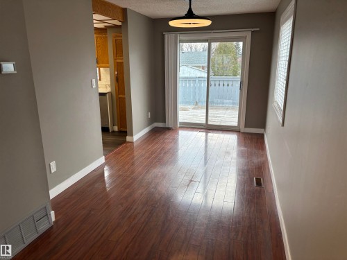 4908 17 Avenue, Edmonton, AB - Indoor Photo Showing Other Room