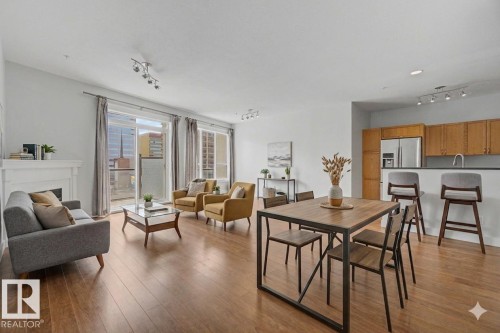 411 10033 110 Street  Edmonton, AB T5K 1J5