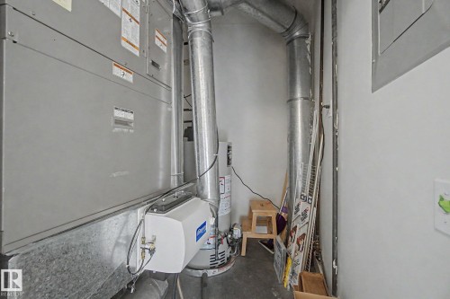 411 10033 110 Street, Edmonton, AB - Indoor