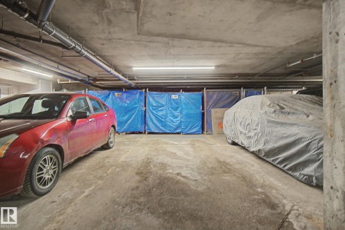 411 10033 110 Street, Edmonton, AB - Indoor Photo Showing Garage