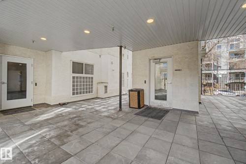 411 10033 110 Street, Edmonton, AB - Outdoor