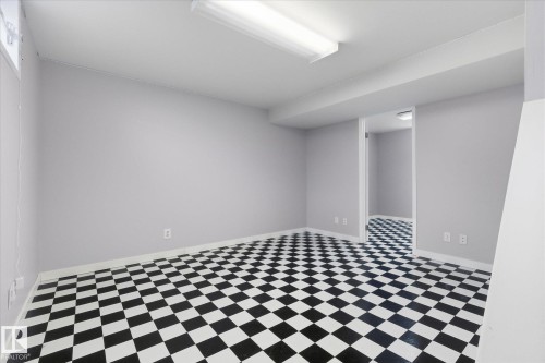 81 Ridgewood Terrace, St. Albert, AB - Indoor Photo Showing Bedroom
