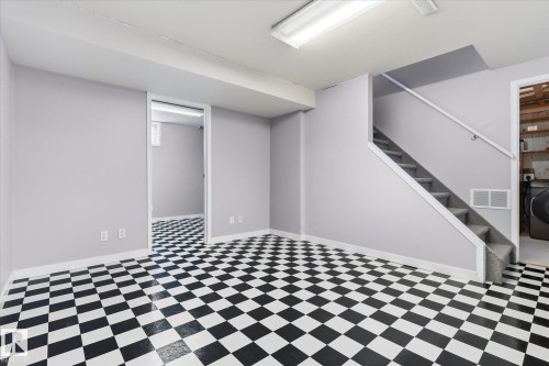 81 Ridgewood Terrace, St. Albert, AB - Indoor Photo Showing Bedroom