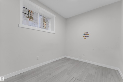1750 25A Street, Edmonton, AB - Indoor Photo Showing Other Room