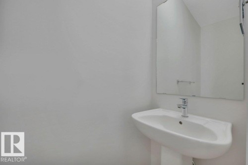 46 603 Orchards Boulevard, Edmonton, AB - Indoor Photo Showing Bathroom