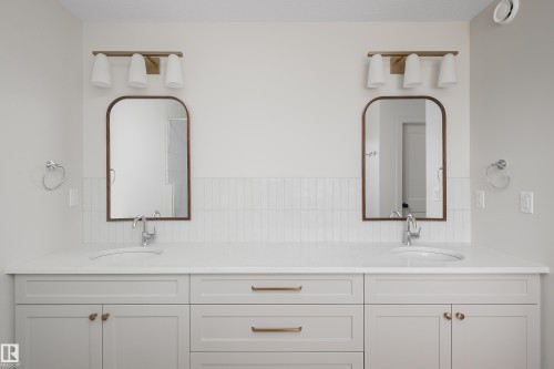 157 Graybriar Drive, Stony Plain, AB - Indoor Photo Showing Bathroom