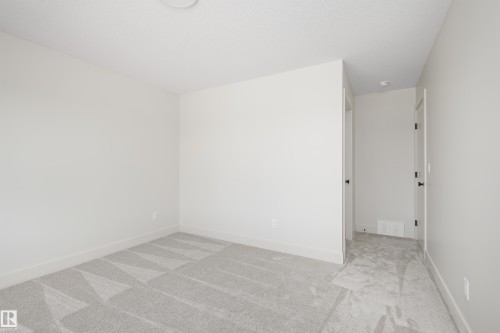 157 Graybriar Drive, Stony Plain, AB - Indoor Photo Showing Other Room