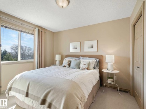1361 Breckenridge Drive, Edmonton, AB - Indoor Photo Showing Bedroom