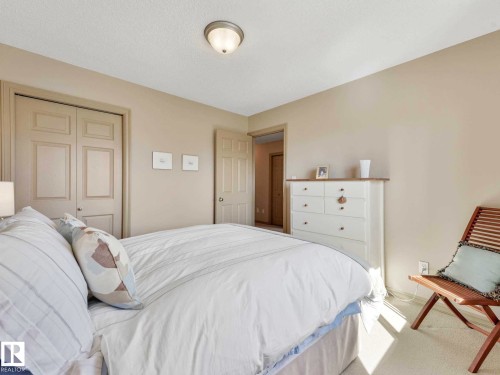 1361 Breckenridge Drive, Edmonton, AB - Indoor Photo Showing Bedroom