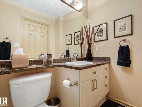 1361 Breckenridge Drive, Edmonton, AB - Indoor Photo Showing Bathroom