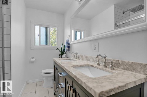 12944 128 Street, Edmonton, AB - Indoor Photo Showing Bathroom