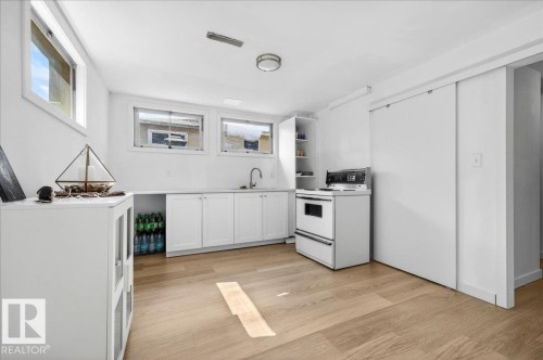 12944 128 Street, Edmonton, AB - Indoor Photo Showing Kitchen
