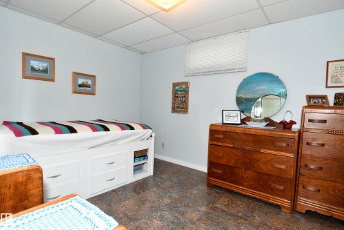 10 Athapaskan Drive, Leduc, AB - Indoor Photo Showing Bedroom