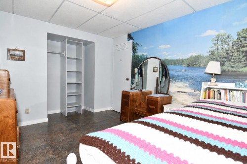 10 Athapaskan Drive, Leduc, AB - Indoor Photo Showing Bedroom