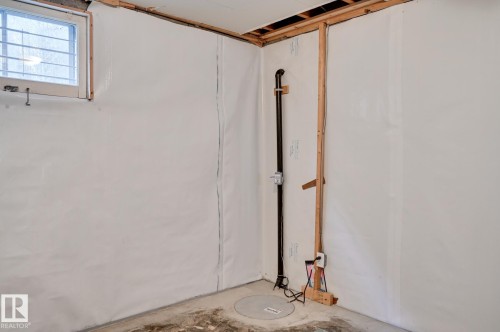 14552 107A Avenue, Edmonton, AB - Indoor Photo Showing Other Room