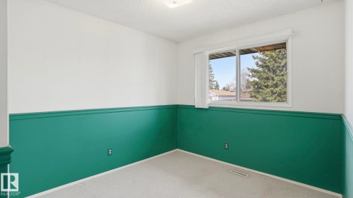 9834 167A Avenue, Edmonton, AB - Indoor Photo Showing Other Room