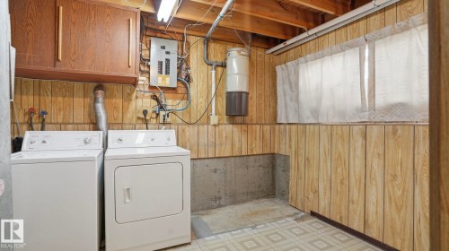 9834 167A Avenue, Edmonton, AB - Indoor Photo Showing Laundry Room