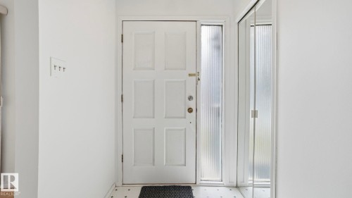 9834 167A Avenue, Edmonton, AB - Indoor Photo Showing Other Room
