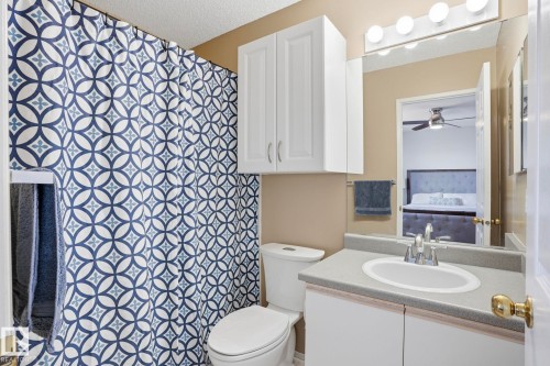 16215 57 Street, Edmonton, AB - Indoor Photo Showing Bathroom