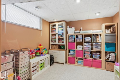 16215 57 Street, Edmonton, AB - Indoor