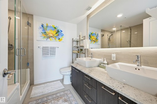 1605 9720 106 Street, Edmonton, AB - Indoor Photo Showing Bathroom