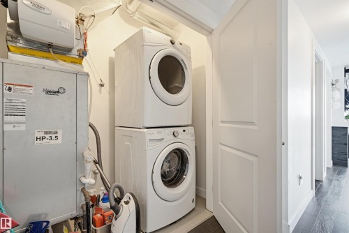 1605 9720 106 Street, Edmonton, AB - Indoor Photo Showing Laundry Room