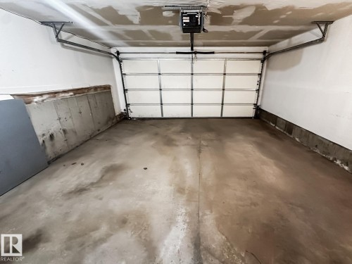 101 2051 Towne Centre Boulevard, Edmonton, AB - Indoor Photo Showing Garage