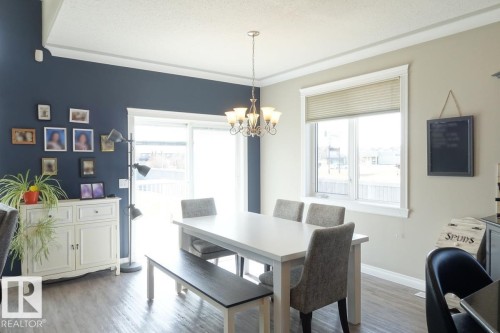 243 Greenfield Way, Fort Saskatchewan, AB - Indoor Photo Showing Dining Room