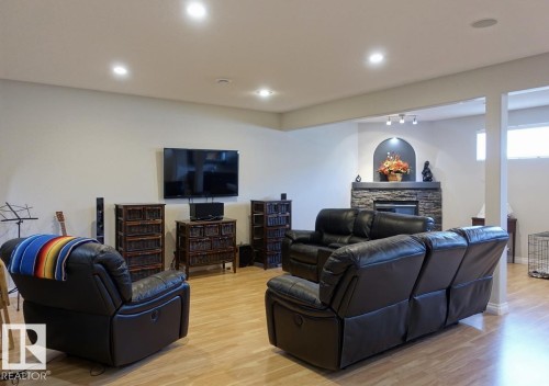 243 Greenfield Way, Fort Saskatchewan, AB - Indoor