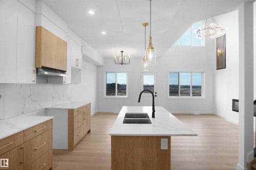 119 Peirwyck Loop, Spruce Grove, AB - Indoor Photo Showing Kitchen With Double Sink
